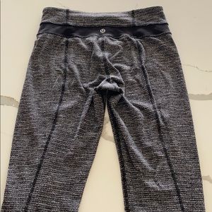Lululemon bootcut pant size 6